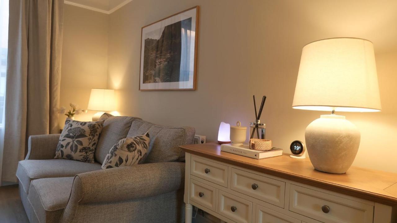 Luxury Living Outside The City Walls - Sleeps Six! Chester Dış mekan fotoğraf